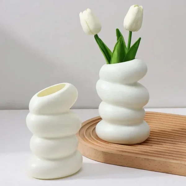 Nordic Spiral Flower Vase - Image 2