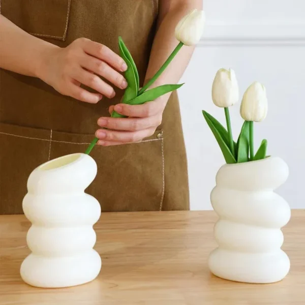 Nordic Spiral Flower Vase